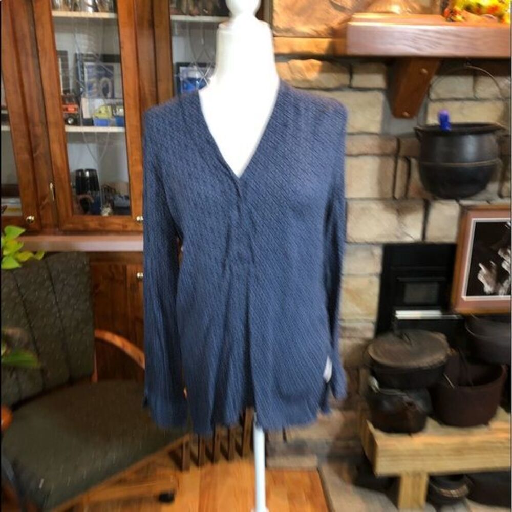 L.O.G.G. Size 8 long sleeve blouse v/neck